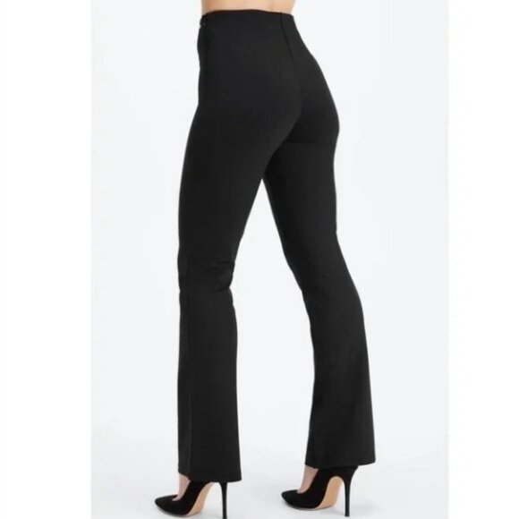 NWT Fabletics 24-7 Ponte Kick Flare High Rise Classic Black Pants Size Medium - Picture 2 of 11